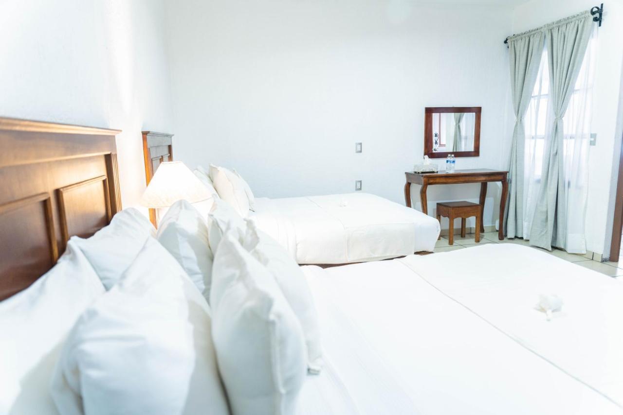 Casa Graciela Hotel Пацкуаро Екстер'єр фото