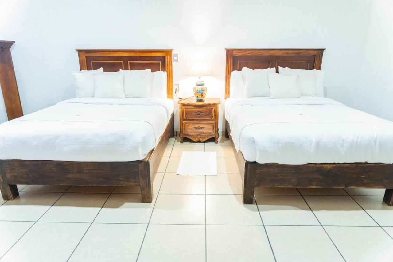 Casa Graciela Hotel Пацкуаро Екстер'єр фото