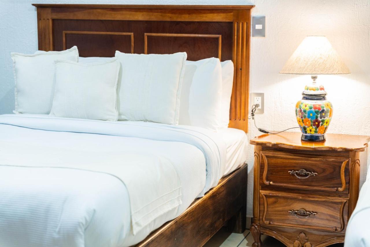 Casa Graciela Hotel Пацкуаро Екстер'єр фото
