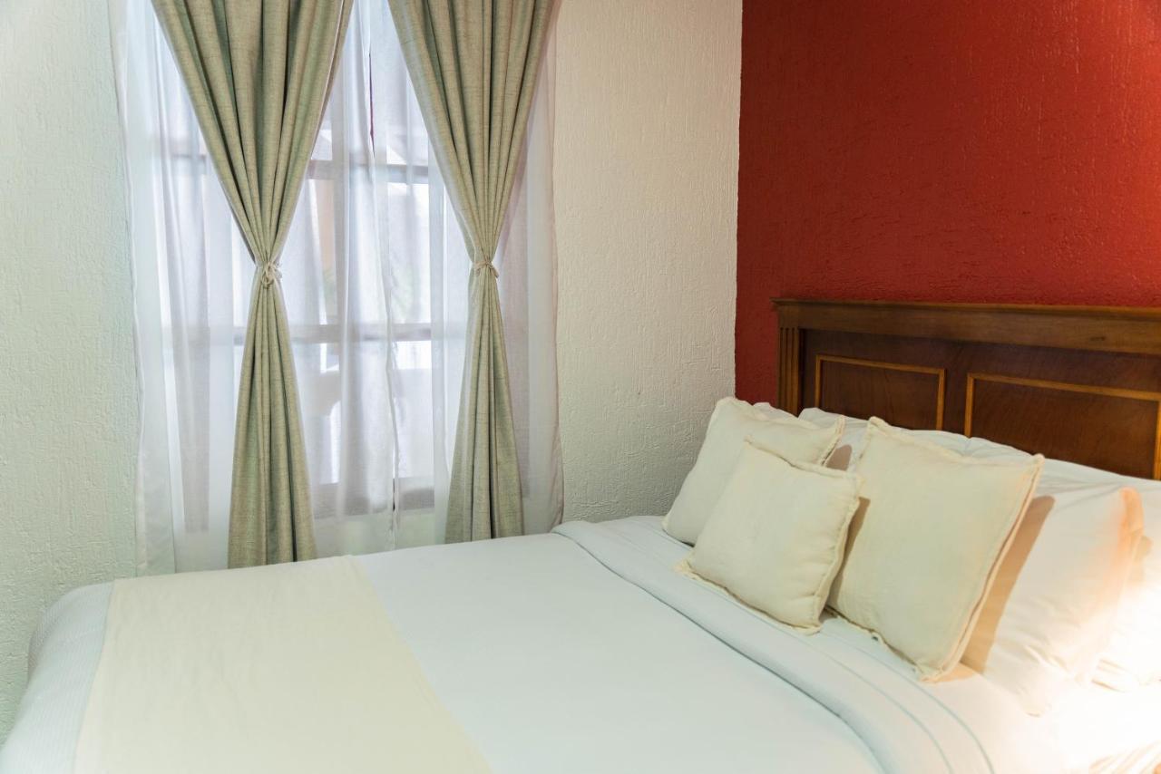 Casa Graciela Hotel Пацкуаро Екстер'єр фото