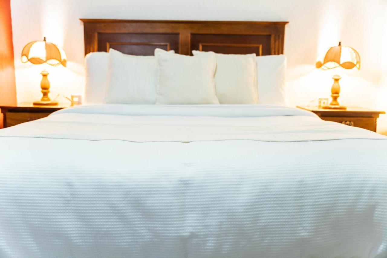 Casa Graciela Hotel Пацкуаро Екстер'єр фото