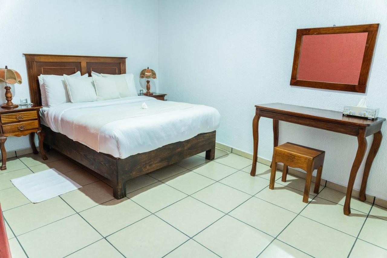 Casa Graciela Hotel Пацкуаро Екстер'єр фото