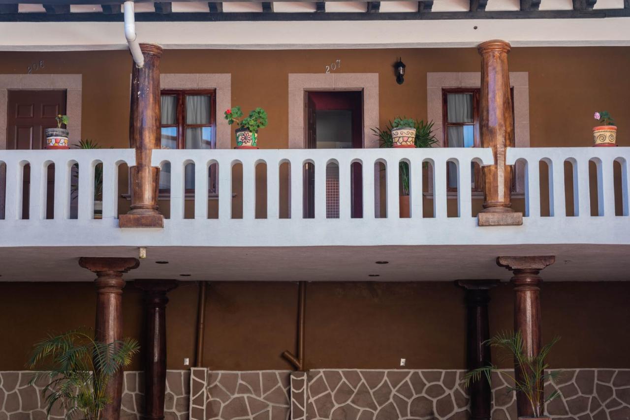 Casa Graciela Hotel Пацкуаро Екстер'єр фото