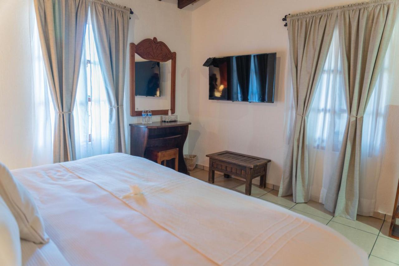 Casa Graciela Hotel Пацкуаро Екстер'єр фото